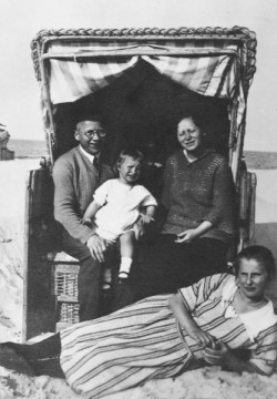 Eva John et sa famille en 1924