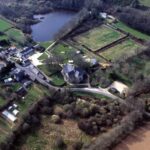 Vue aérienne de l'abbaye du Relecq